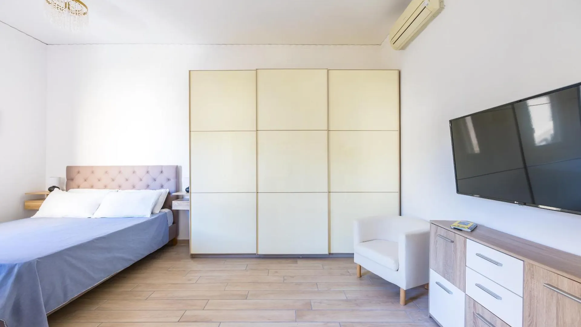 Beverello Apartment Nápoles Itália
