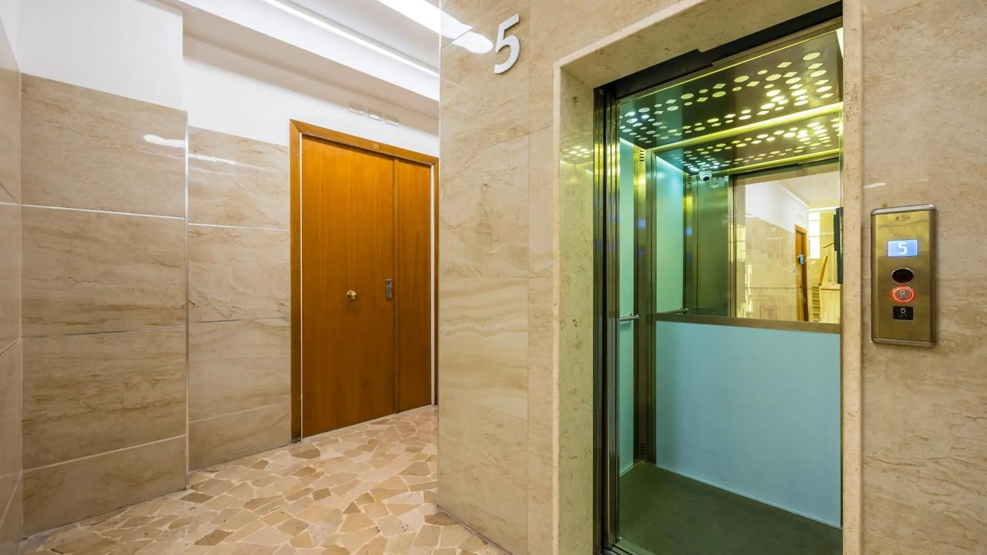 Beverello Apartment Naples 0*,  Italy