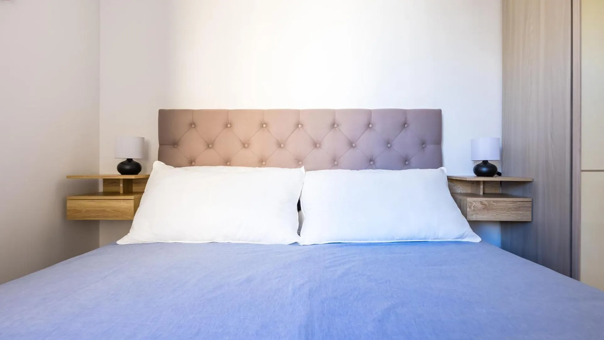 Beverello Apartment Naples