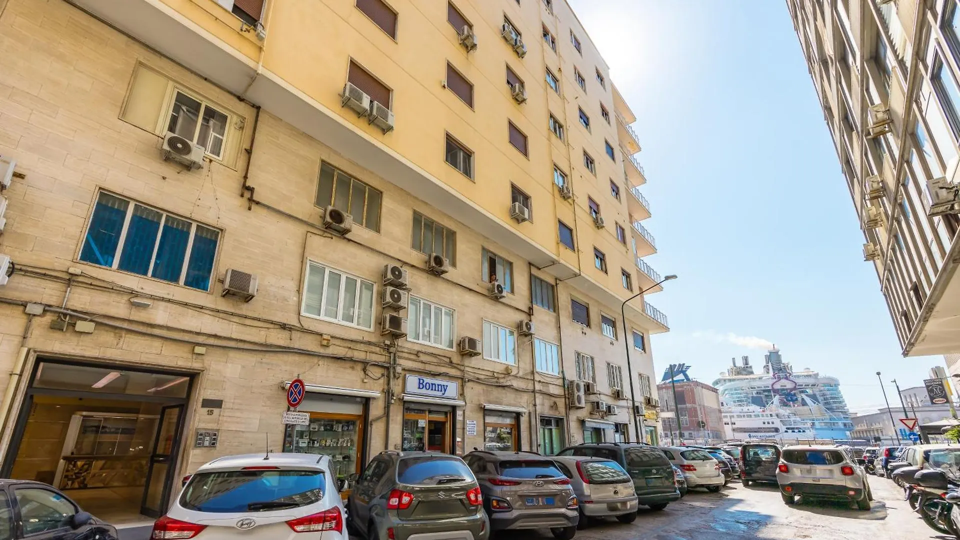 Beverello Apartment Naples 0*,  Italy